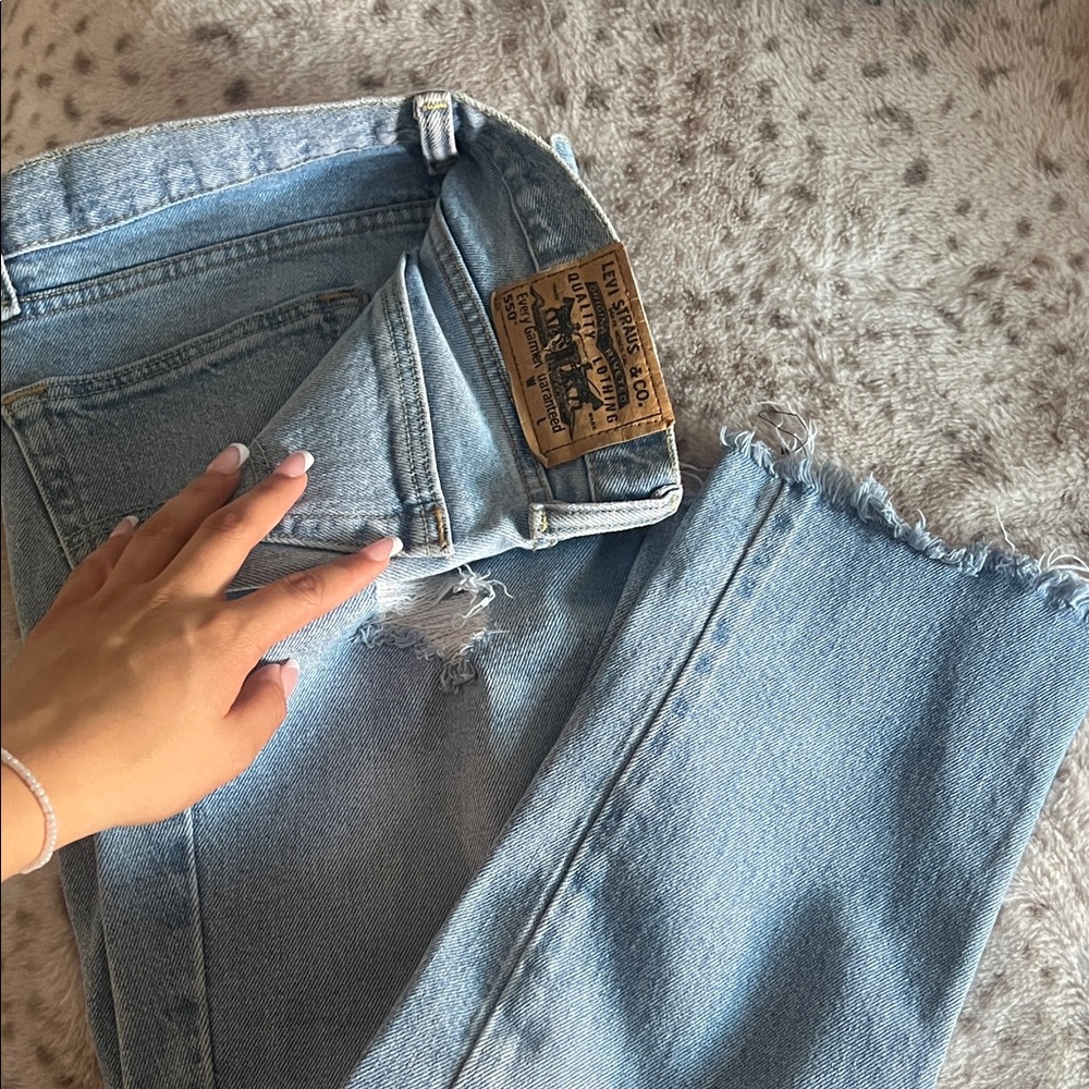 Levi’s Blue Distressed Jeans